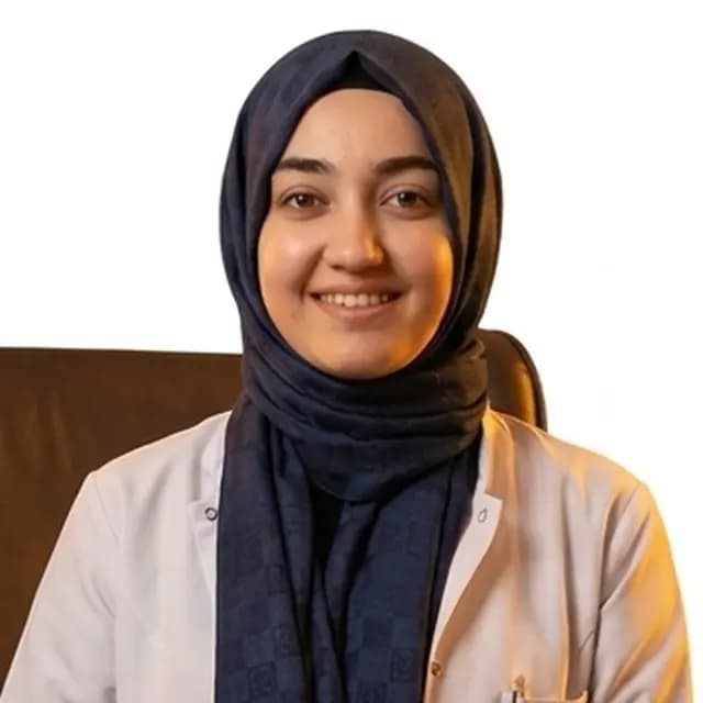 Dt. Esmanur Eyrice Üçekiz